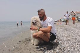 Звичайний пудель Ніло рятує тих, хто тоне на пляжах Іспанії