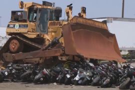 Нью-Йорк знищив 200 нелегальних мопедів у межах масштабного вилучення