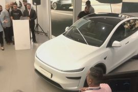 Tesla відкрила шоурум у Мумбаї та офіційно вийшла на ринок Індії