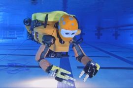 Робот OceanOneK підкорює океанські глибини