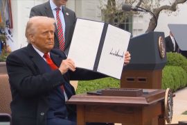 Мита США для десятків країн набули чинності