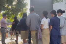 Жодних ірокезів: у Сальвадорі заборонили молодіжні зачіски в школах і вишах