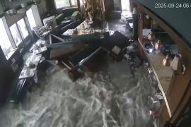 Супертайфун «Рагаса» налетів на Китай і ослаб до 3-ї категорії