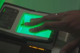 Іспанія запускає біометричний контроль для тих, хто в’їжджає до ЄС
