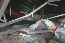 До 67 осіб зросла кількість загиблих під час обвалення школи в Індонезії