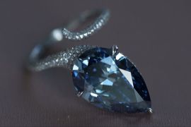 Діамант Mellon Blue продали за $26,6 млн на аукціоні в Женеві