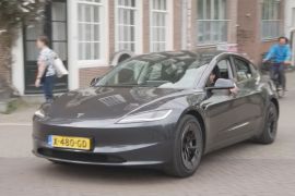 Tesla отримала дозвіл на автономне водіння в Нідерландах