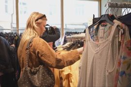 Шведи міняються одягом, щоб зменшити кількість текстильних відходів
