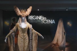 В Італії показали костюми королев із кіно та опери