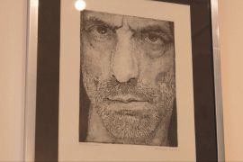 У Боснії художник з порушеннями слуху відкрив галерею та кафе