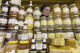 Румунська сім’я бджолярів виробляє мед вже 80 років