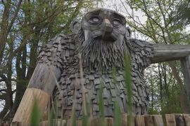 На околиці Копенгагена відкрилася виставка скульптур у вигляді тролів