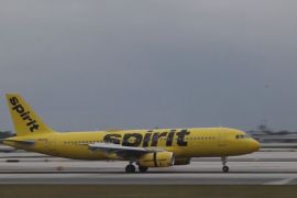 Найбільший лоукостер США Spirit оголосив про банкрутство: пасажири застрягли в аеропортах